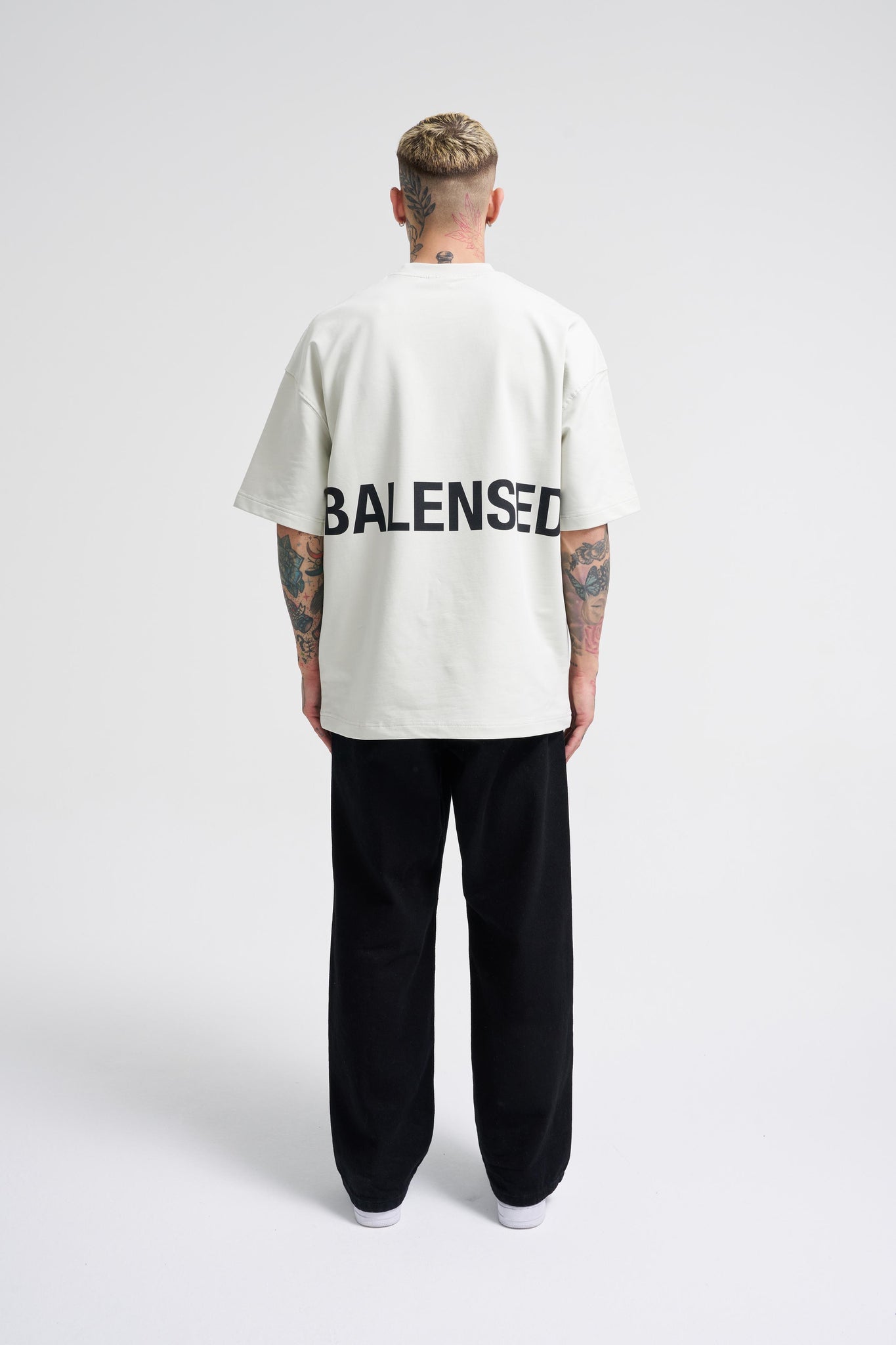 Men’s Premium Oversized Dragonfly Graphic Tee | BALENSED Logo Back | High-Quality Streetwear