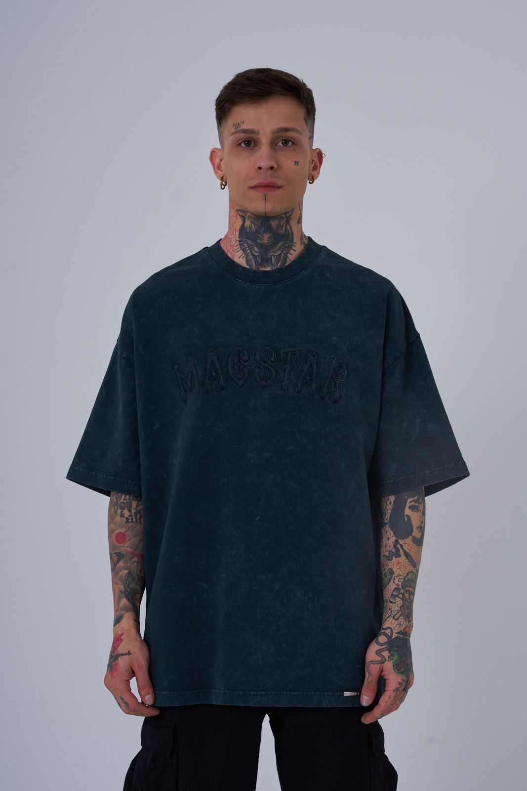 Machinist Embroidered Oversized Streetwear Tee – Premium Casual Unisex T-Shirt