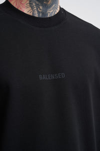 Balensed Minimalist Dragonfly Oversized T-Shirt - Unisex Streetwear Tee